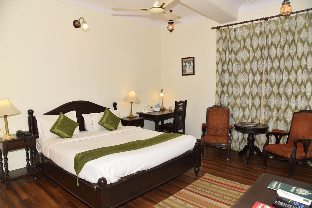 Heritage Khandwa Haveli Hotel Джайпур Екстериор снимка